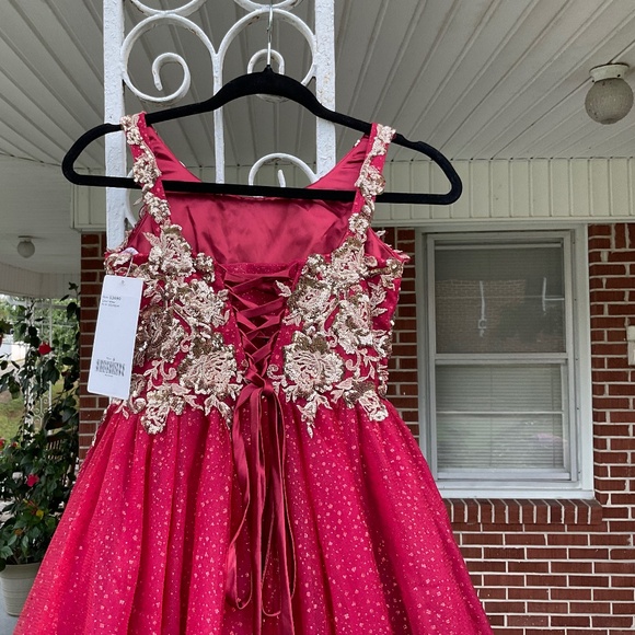 Tiffany wine/gold  pageant dress little girl size 8, new with tags - Picture 9 of 14